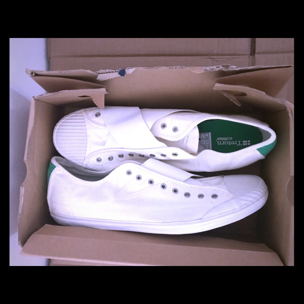 Tretorn sneakers.